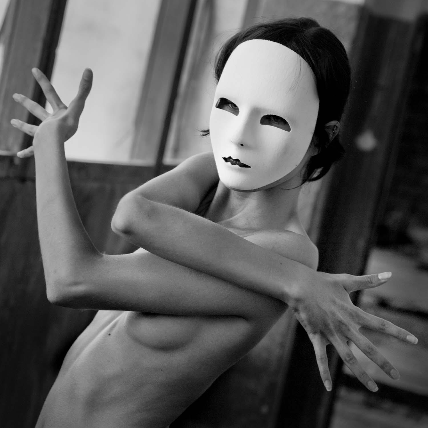 Dreaming ia photographs　 Marku Creating dark, melancholy dream worlds | World Photography